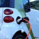 Hybrid vs. Electric Cars: Which Is the Better Choice?