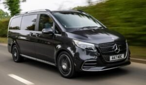 v class vs flagship suvs India